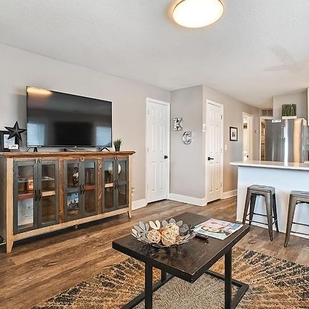 Heart Of Westport 1Br Villa Kansas City Exteriör bild
